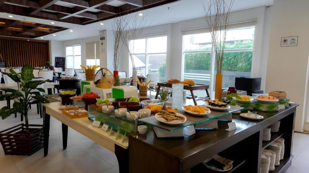 Java Lotus Hotel Jembel المظهر الخارجي الصورة