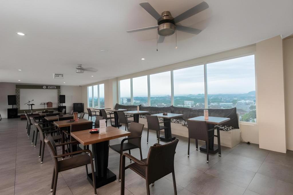 Java Lotus Hotel Jembel المظهر الخارجي الصورة